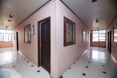 Hotel Ramanilayam Tourist Home