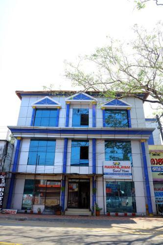 Hotel Ramanilayam Tourist Home