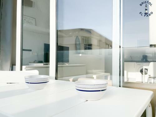 Apartamento Digital Bristol El Faro - Wifi Free & Pool - 3 Persons