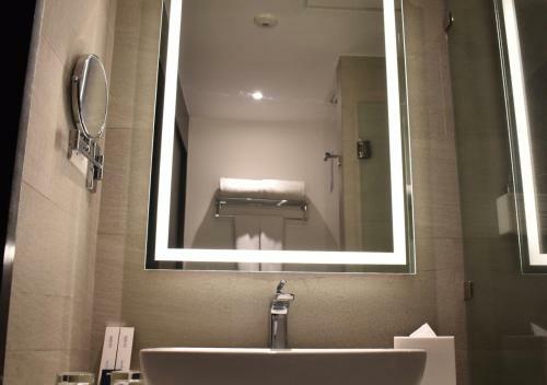 Hotel Park Inn By Radisson Bacolod