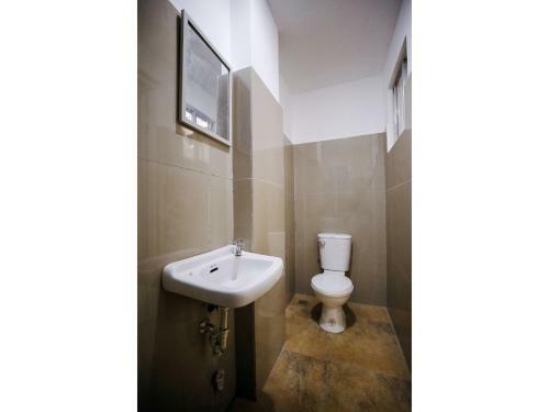 Hotel Oyo 789 Abn Residences