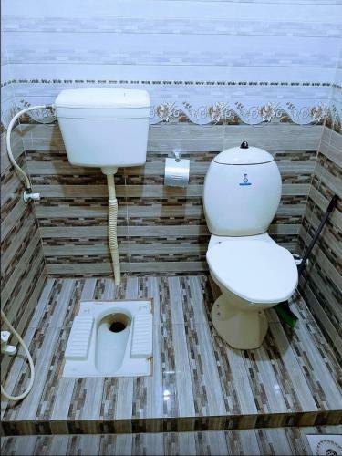 Hostal Galaxy Inn Hotel Near Millennium