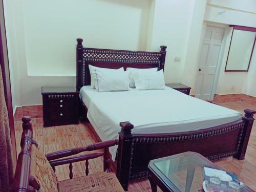 Hostal Rehaish Inn Guest House