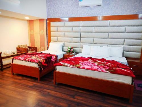 Hostal Rehaish Inn Guest House