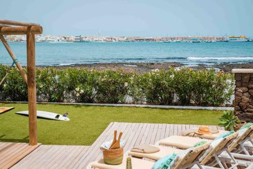 Villa Maluhia Beachfront