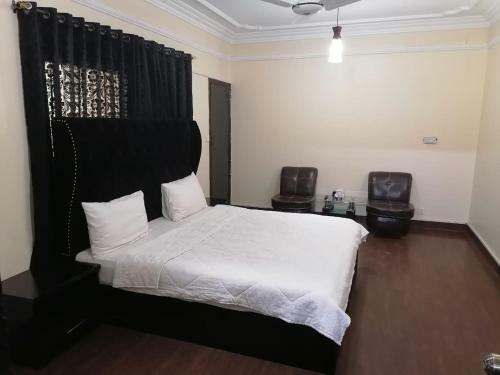 Hostal Mortal Hotel