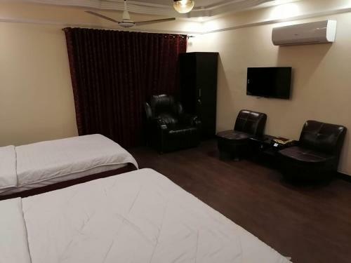 Hostal Mortal Hotel