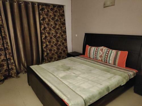 Hostal Maxwell Inn Karachi Guest House