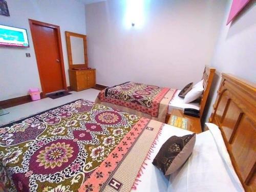 Cosy Inn Hotel Near Millennium