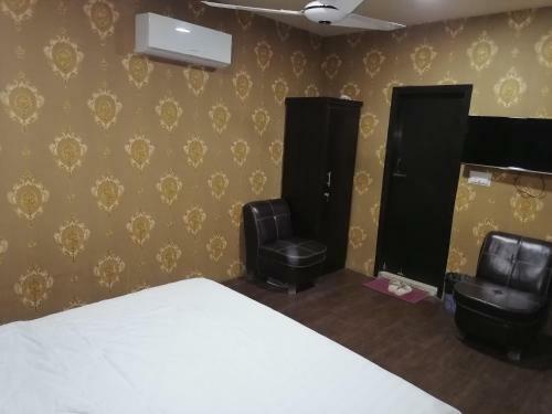 Hostal Couple Guest House Karachi