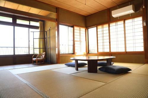 Hostal Guesthouse Nishihara