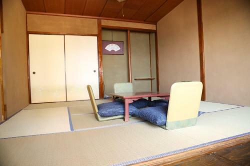 Hostal Guesthouse Nishihara