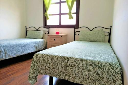 Casa Shakka Rocka: Lux Villa With Pool And View