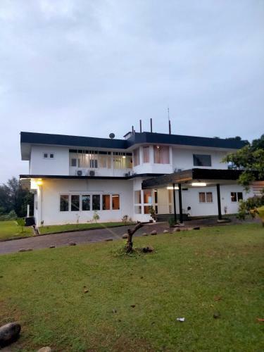 Villa Pd High Top Bungalow Homestay