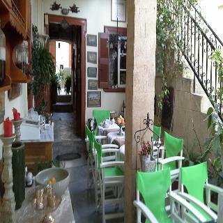 Hostal Aeginitiko Archontiko