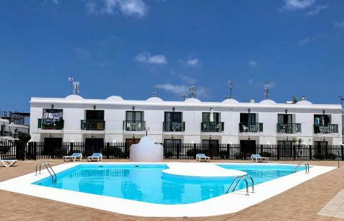Apartamento Sea Breeze Residencial San Valentin