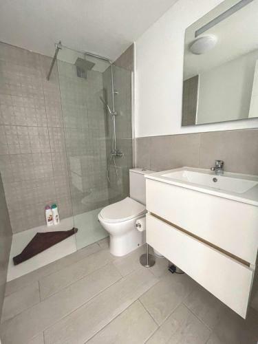 Apartamento Sea Breeze Residencial San Valentin