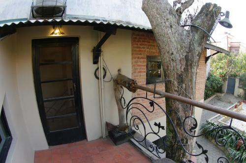 Hostal Laughing Buddha Hotel & Garden Theater