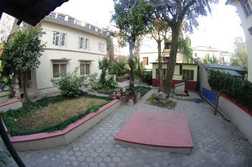Hostal Laughing Buddha Hotel & Garden Theater