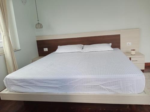 Four Red Doors Apartments Pvt.ltd. (sorakhutte ,rayamaji Marga )