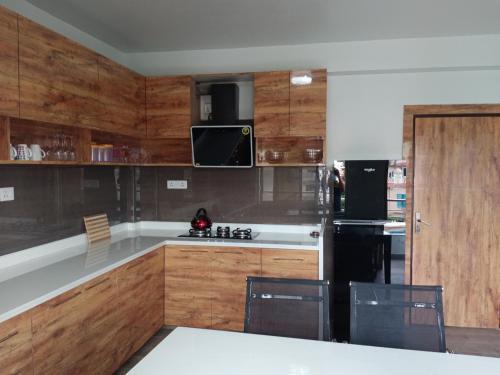 Four Red Doors Apartments Pvt.ltd. (sorakhutte ,rayamaji Marga )