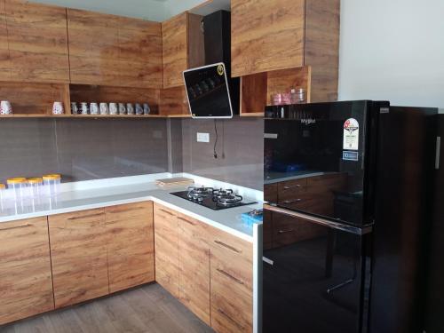 Four Red Doors Apartments Pvt.ltd. (sorakhutte ,rayamaji Marga )