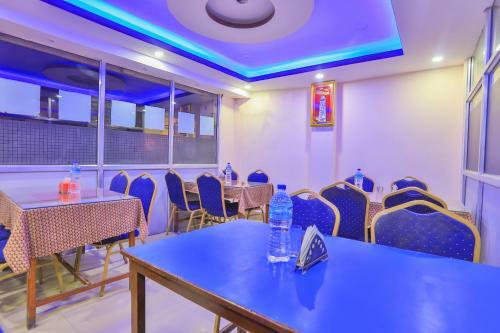 Oyo 656 Hotel Shree Guru