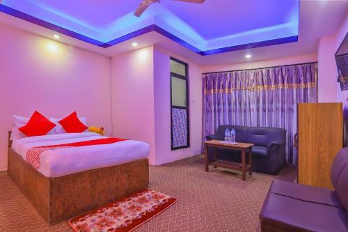 Oyo 656 Hotel Shree Guru