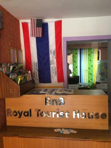 Bed & Breakfast Bnb Royal Tourist House
