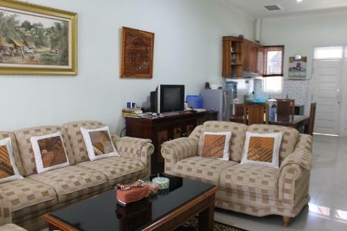 Hostal Sekar Gambir Homestay