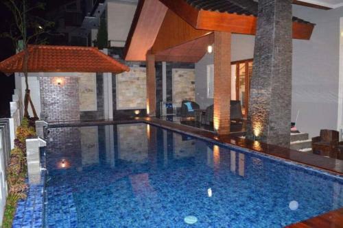 Villa Agro Kusuma Pinus R7