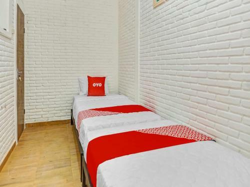 Hotel Oyo 90828 Ara Guest House