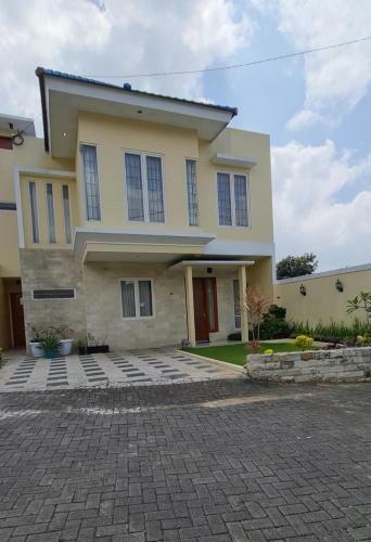 Villa Homestay Samadi Batu