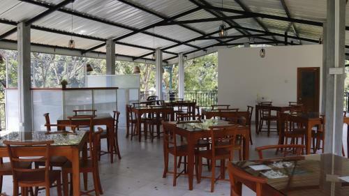 Hotel Boo Kirinda Holiday Resort