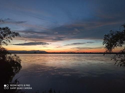 Hotel Nakorn River View