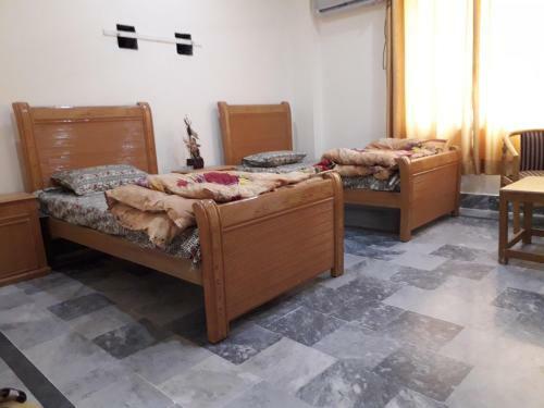 Al Qayyum Castle Hotel