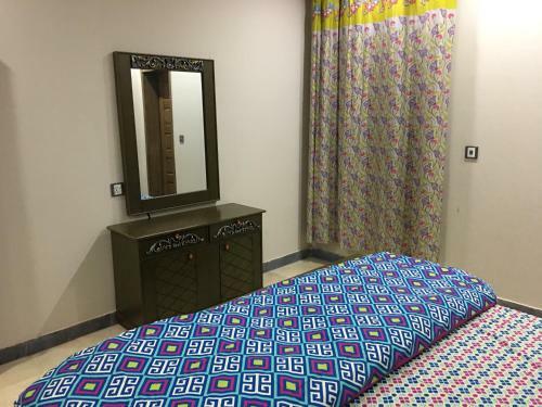 Apartment Near Shaukat Khanum