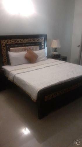 Hotel Gulberg Lodges