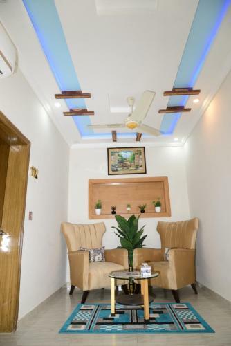 Hotel Deluxe Johar Town Lahore