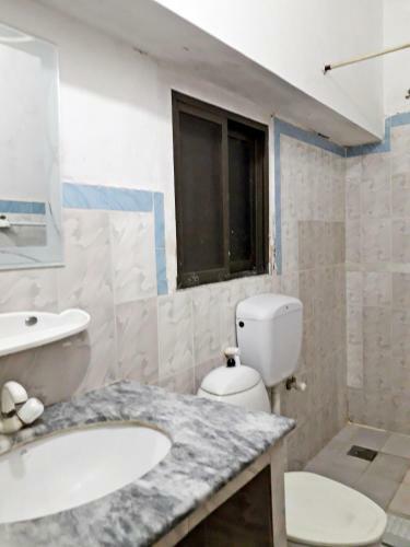 Gulberg View Hotel - Main Market