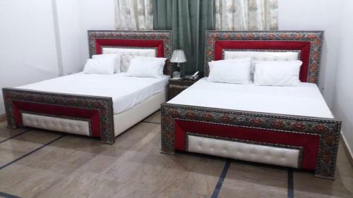 Hotel Days Inn Lahore