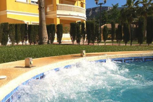 Lovely Apartment Denia, Piscina, Jacuzzi, P�del, Parking