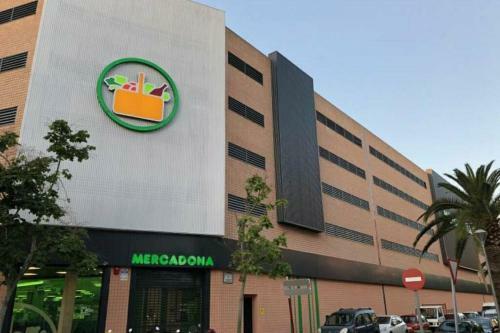 Lovely Apartment Denia, Piscina, Jacuzzi, P�del, Parking