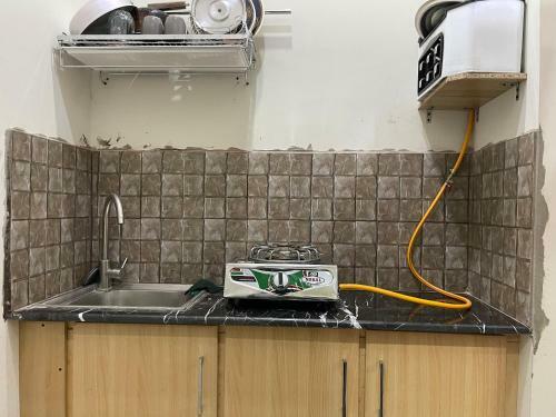 1 Bed Brand New Corner Apartment