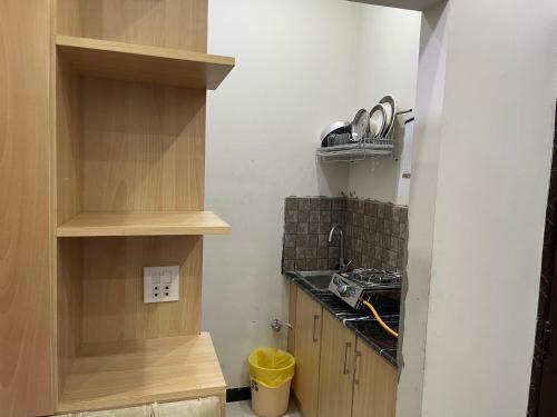 1 Bed Brand New Corner Apartment