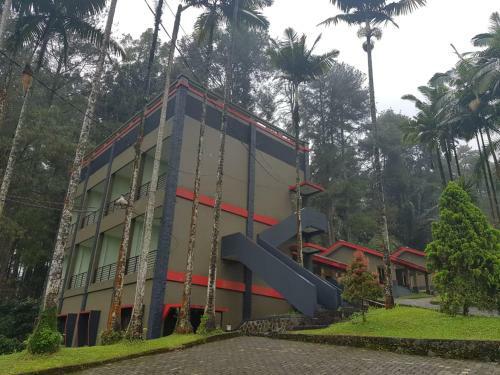 Surya Hotel & Resort