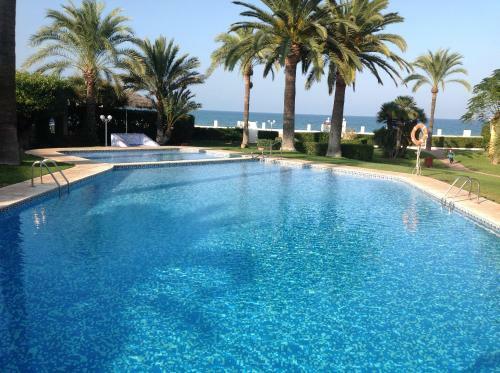 Apartamento Urbanizacion Primera L�nea De Playa