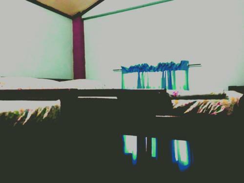 Hostal R D J Homestay
