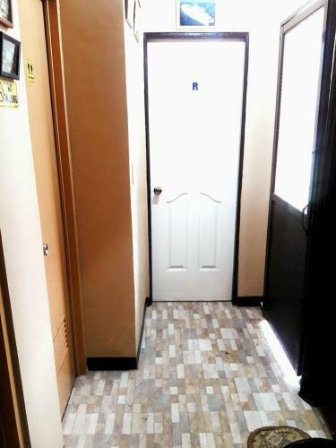 Hostal R D J Homestay