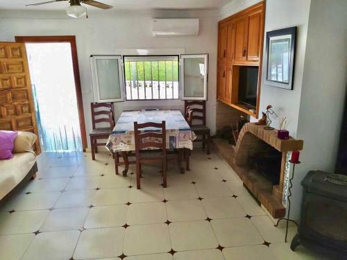 Adosado De 140m2 Con Terraza A 50 M De La Playa